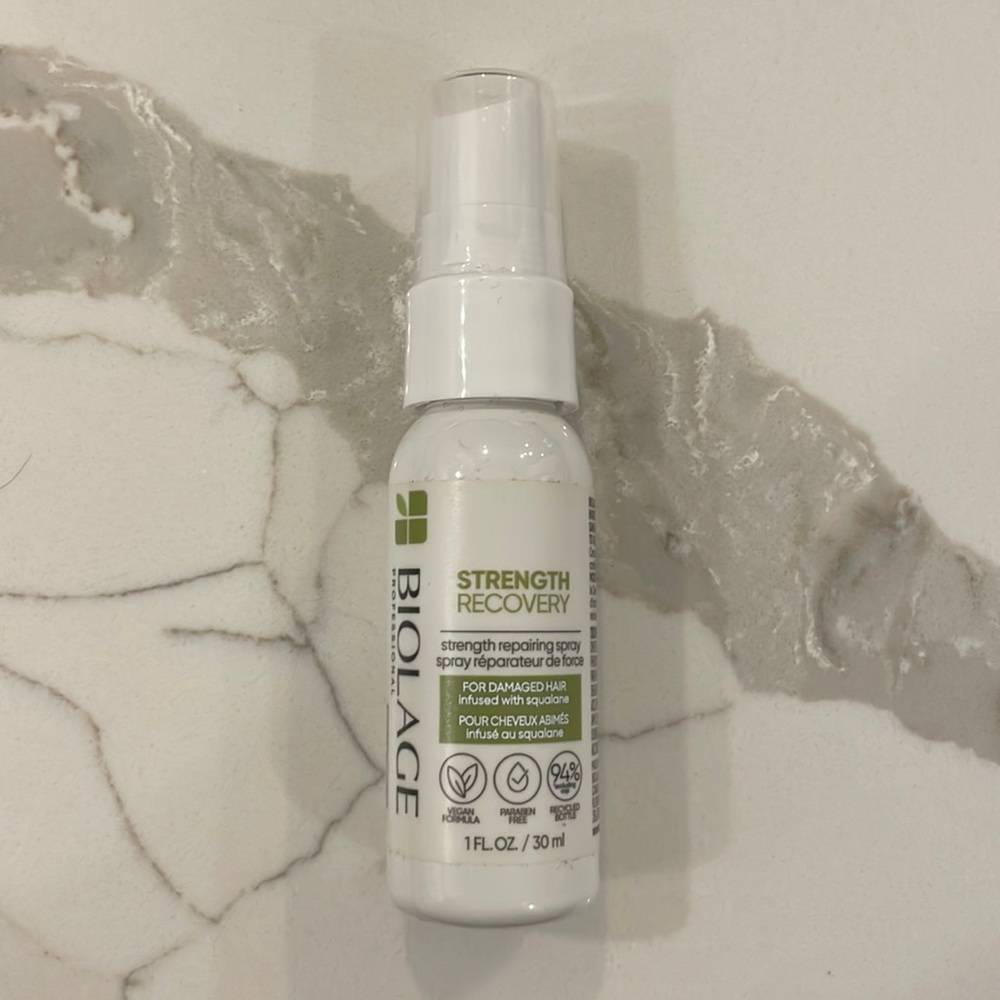 🌸5/$25🌸 Biolage strength recovery repairing spray